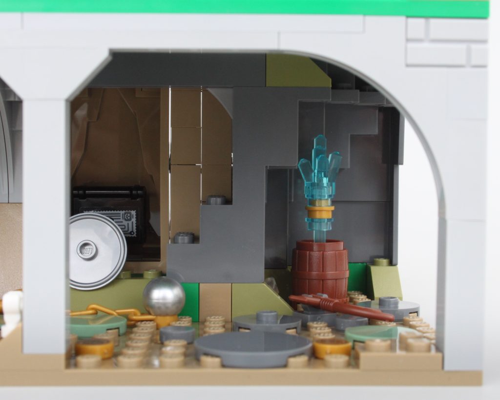 LEGO Ideas 21348 red dragons tale dungeons and dragons review 55 1024x819