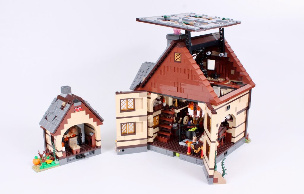 LEGO Ideas 21341 Disney Hocus Pocus The Sanderson Sisters Cottage review 21 1024x653