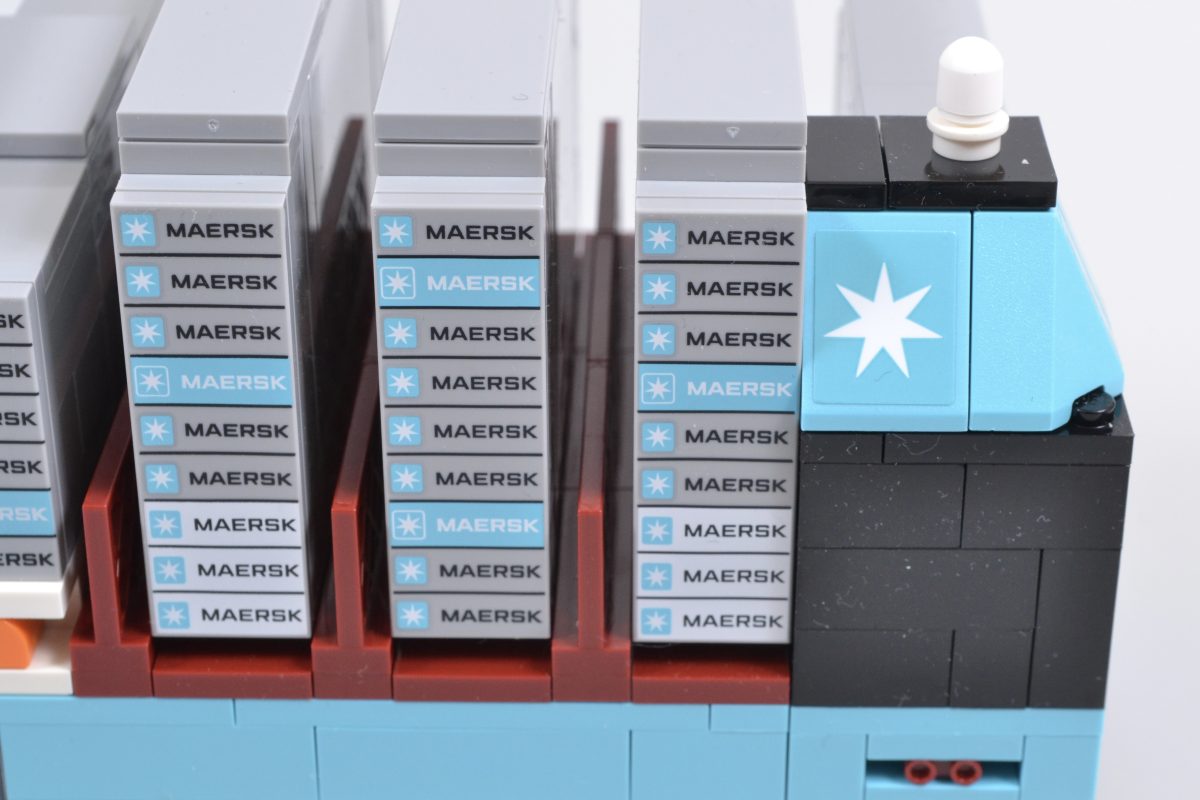 LEGO 40955 Maersk Dual Fuel Container Vessel 12 1200x800