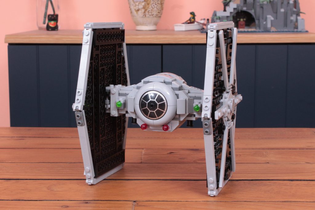 LEGO Star Wars 75393 TIE Fighter X Wing Mash up review 13 1024x683