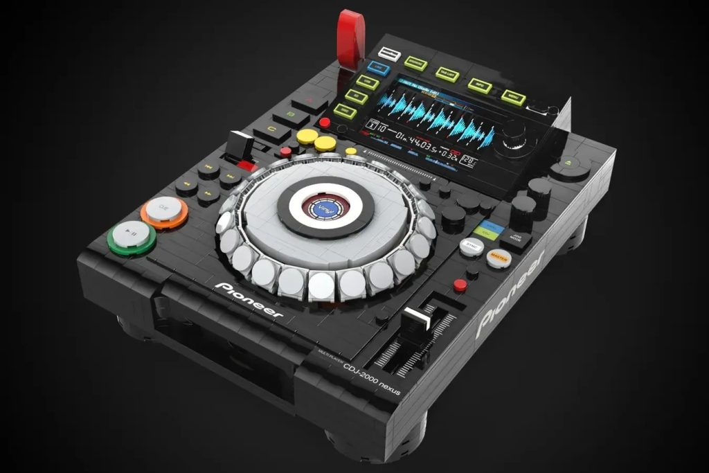 LEGO Ideas PIONEER CDJ 2000 NEXUS MULTI PLAYER 3 1024x683