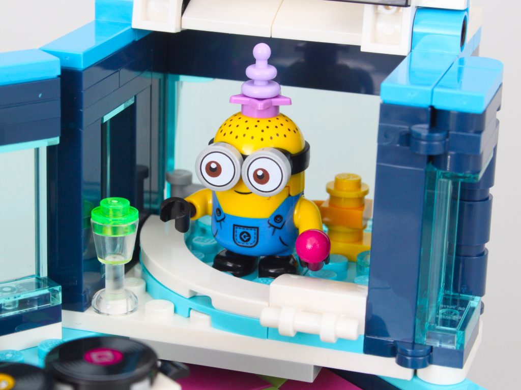 lego despicable me 4 75581 Minions Music Party Bus review 14 1024x768