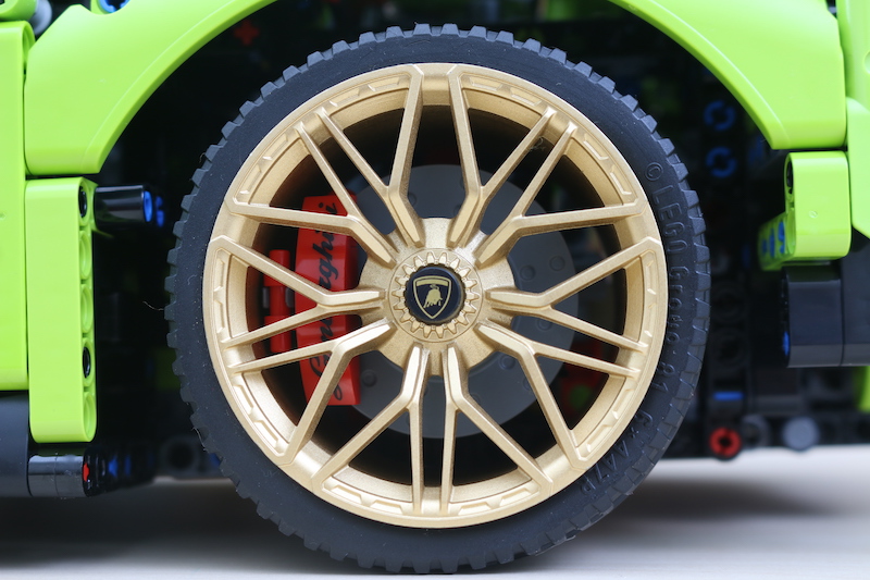 LEGO Technic 42115 Lamborghini Sian FKP 37 review 91