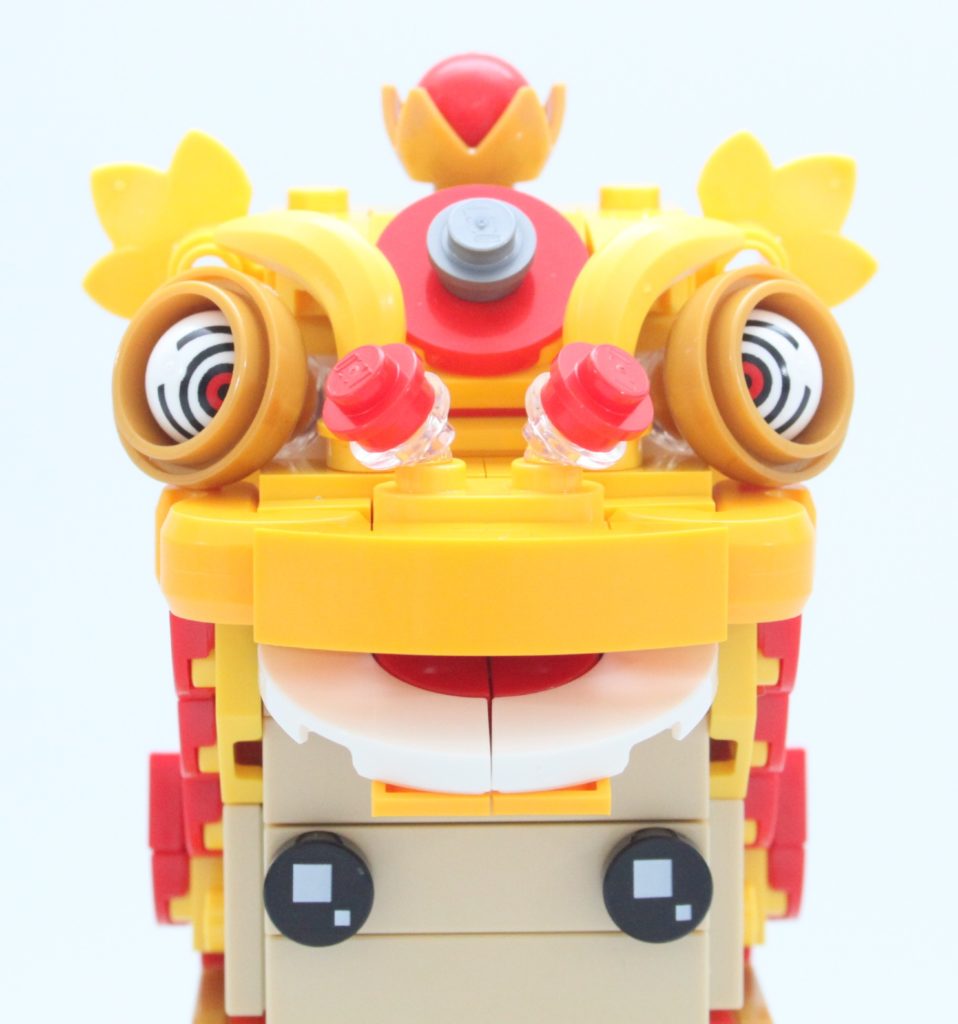 LEGO BrickHeadz 40540 Lion Dance Guy review 12