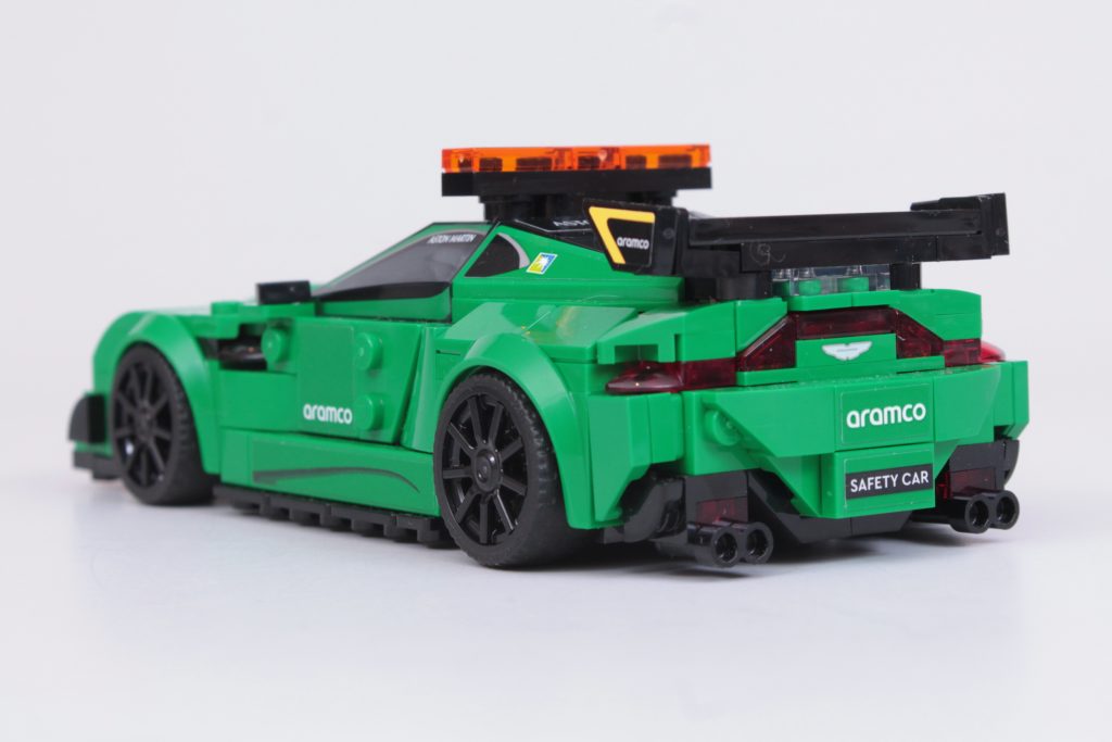 LEGO Speed Champions 76925 Aston Martin Safety Car AMR23 critique 9 1024x683