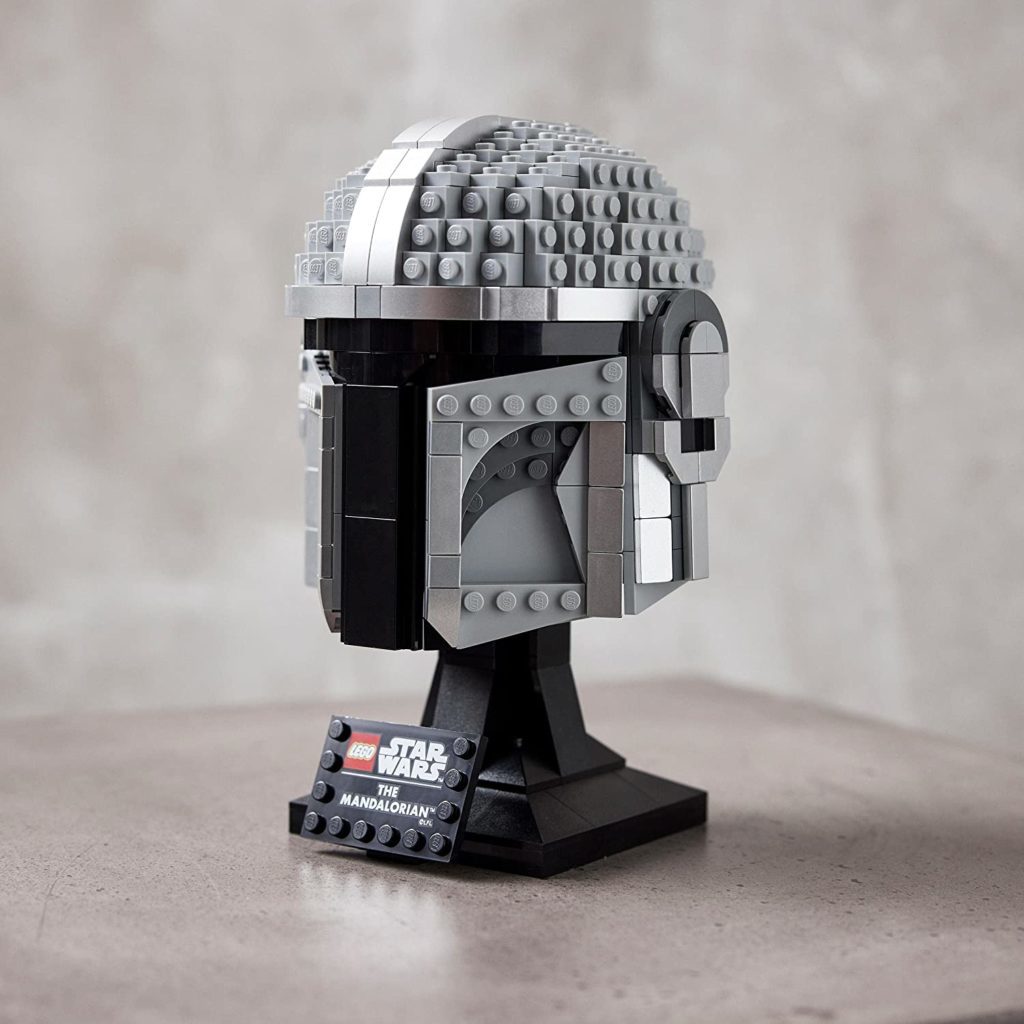 LEGO Star Wars 75328 Mandalorian Helmet lifestyle 1 1024x1024