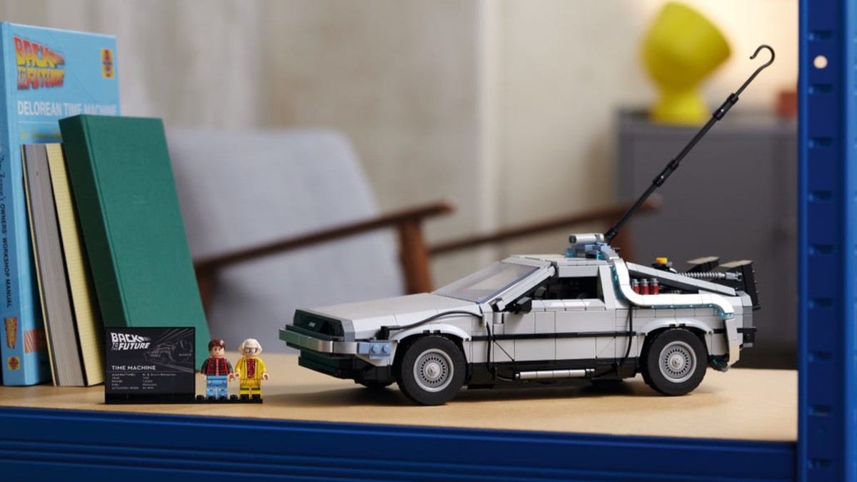 LEGO for Adults 10300 Back to the Future Time Machine revealed