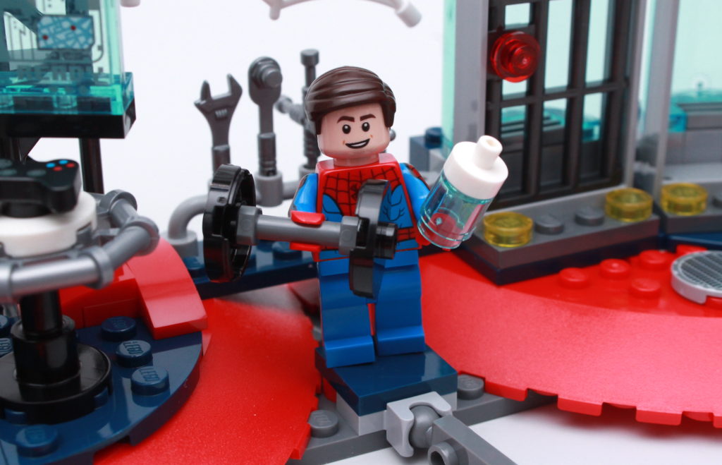 LEGO Marvel 76175 Attack on the Spider Lair review 10