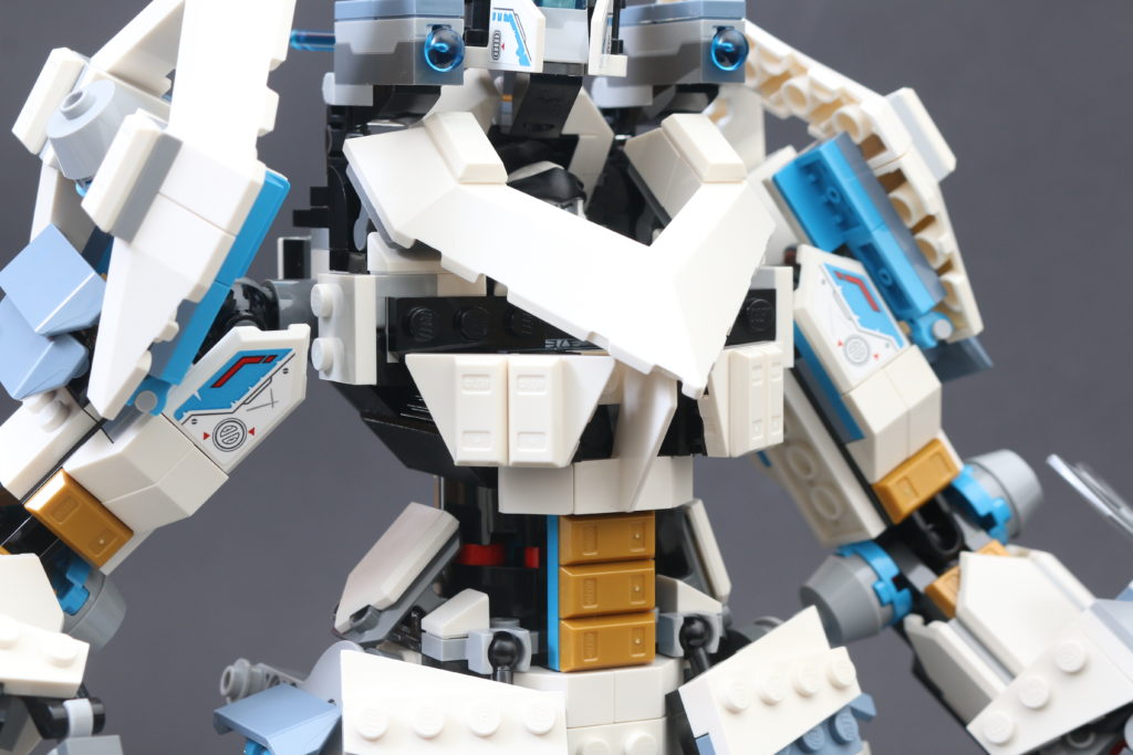 LEGO NINJAGO Legacy 71738 Zanes Titan Mech Battle review 27