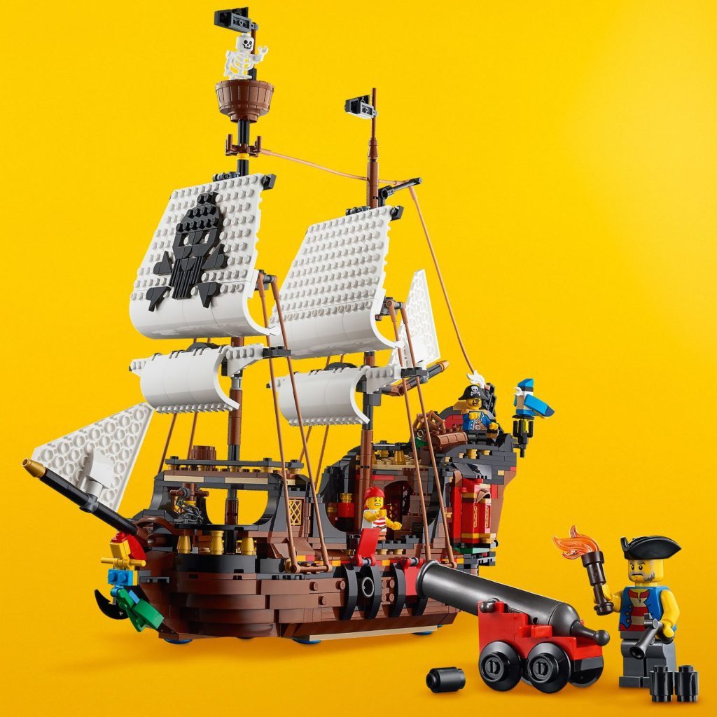 LEGO Creator 31109 Pirate Ship 11 1024x1024