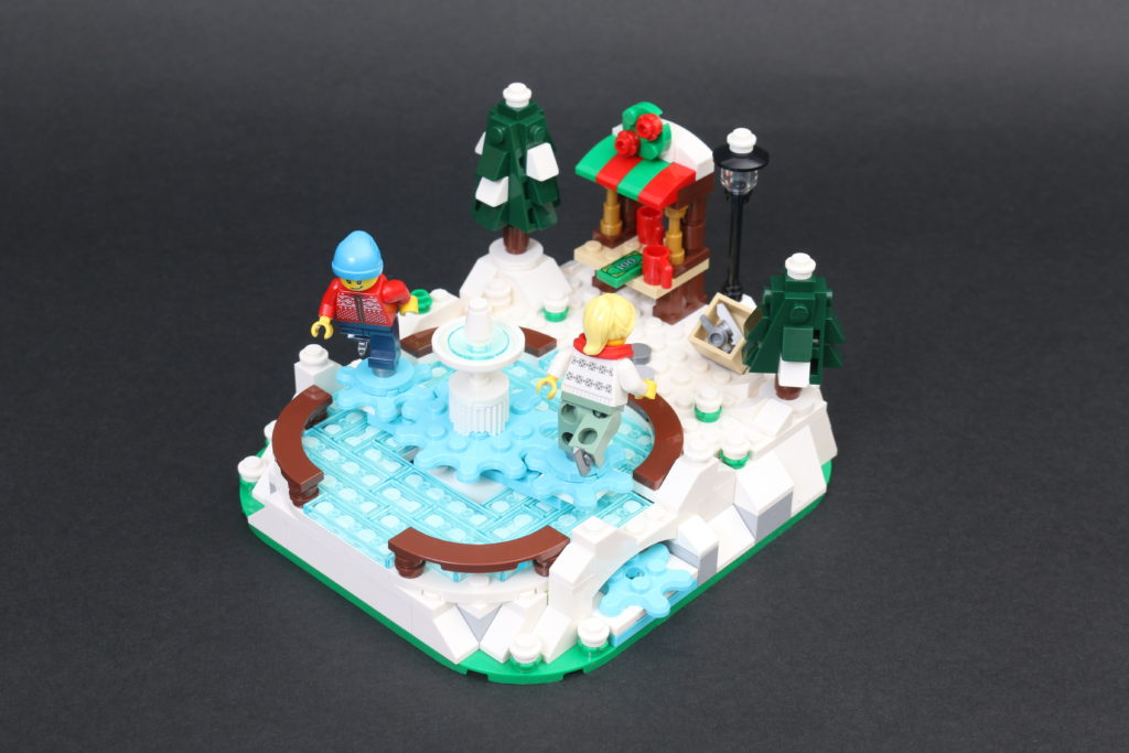 LEGO 40416 Ice Skating Rink gift with purchase review 1