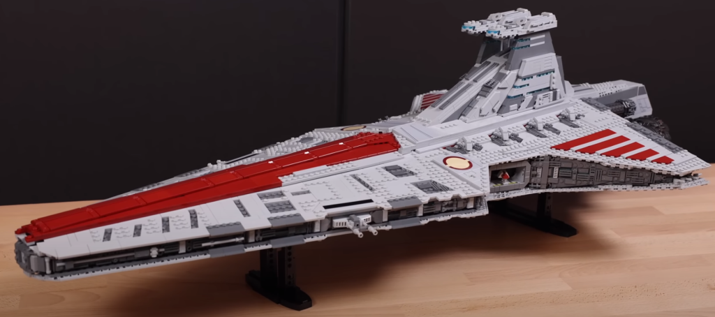 lego star wars 75367 venator grey solid brix studios 3 1024x454