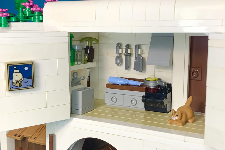 LEGO Ideas Greek Holiday 6