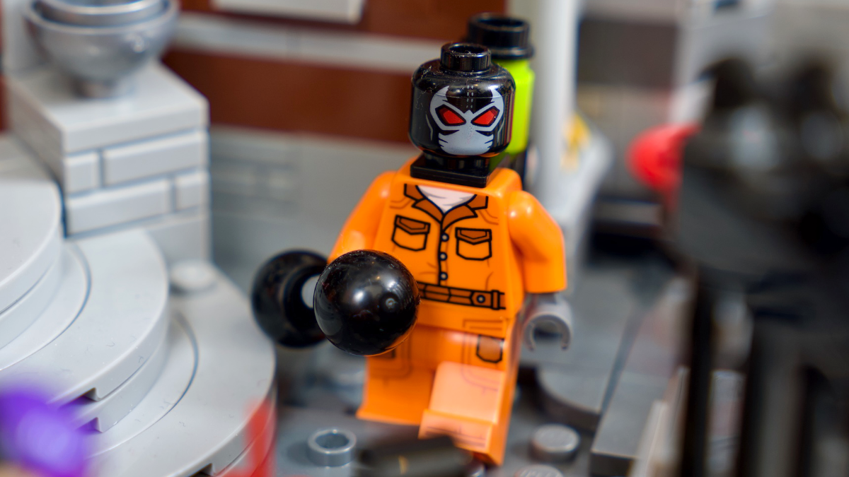 Another LEGO Arkham Asylum minifigure is coming to the LEGO Batman magazine