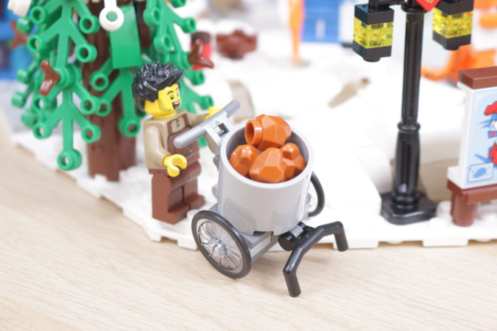 LEGO Chinese New Year 80109 Lunar New Year Ice Festival review 18 1024x683