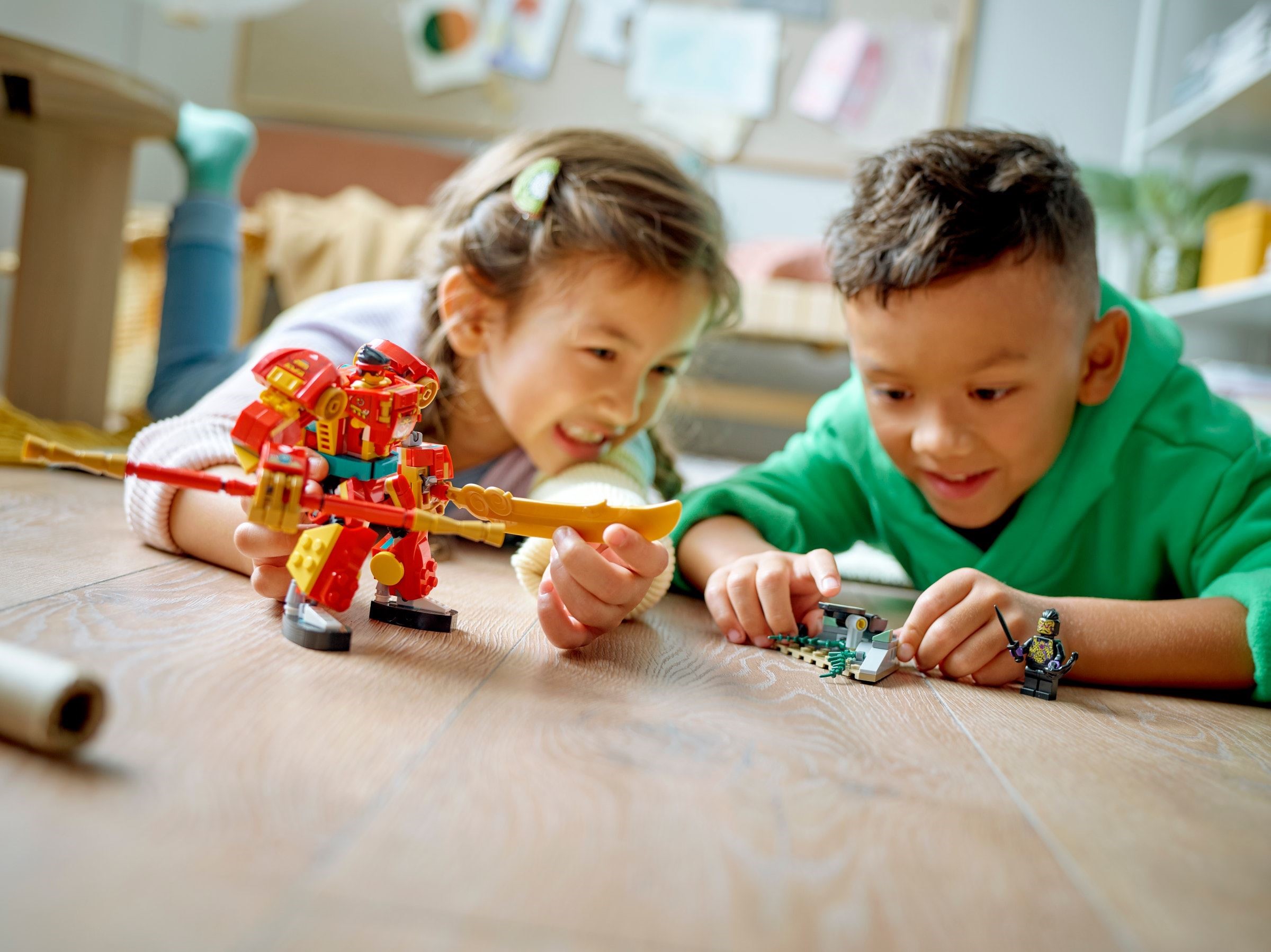 80040 Monkie Kids Combi Mech lifestyle