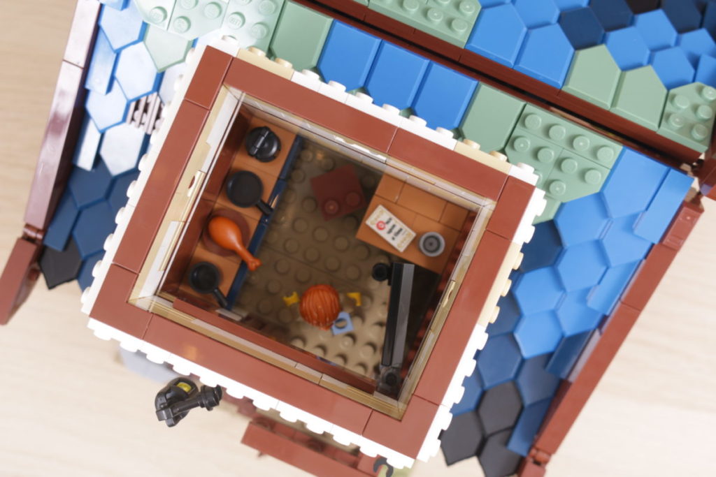 Rebuilding LEGO Ideas 21318 Medieval Blacksmith with Rebrickable 23 1024x683