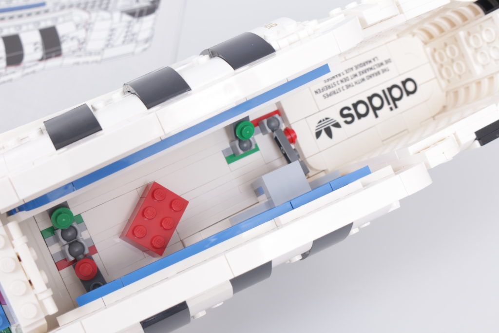 LEGO Creator Expert 18 plus 10282 Adidas Superstar review 25