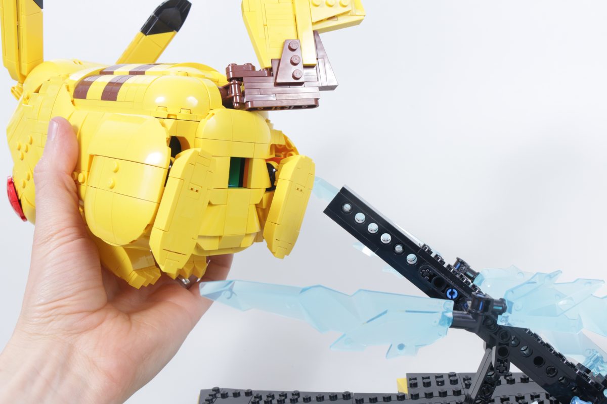 LEGO Pokemon 72152 Pikachu and Poke Ball review 18 1200x800