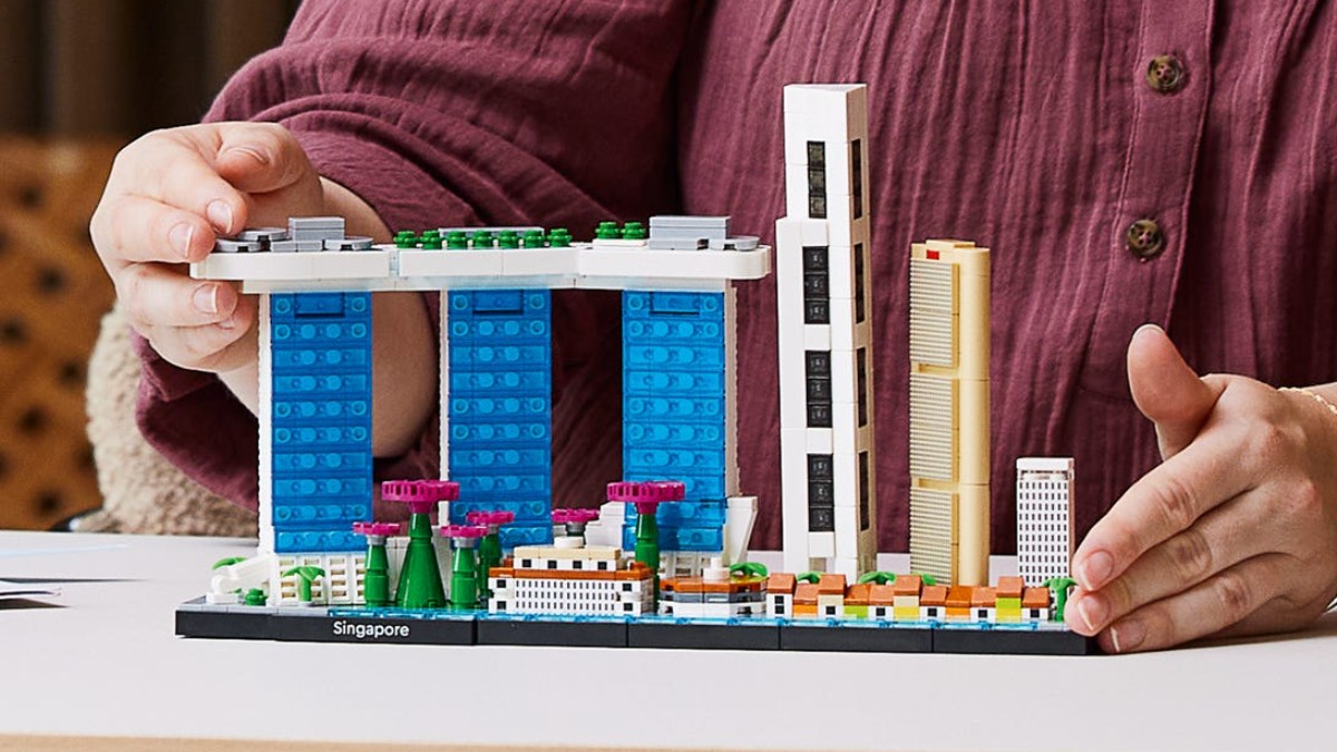 Moving LEGO Architecture to Icons might give it a well needed boost
