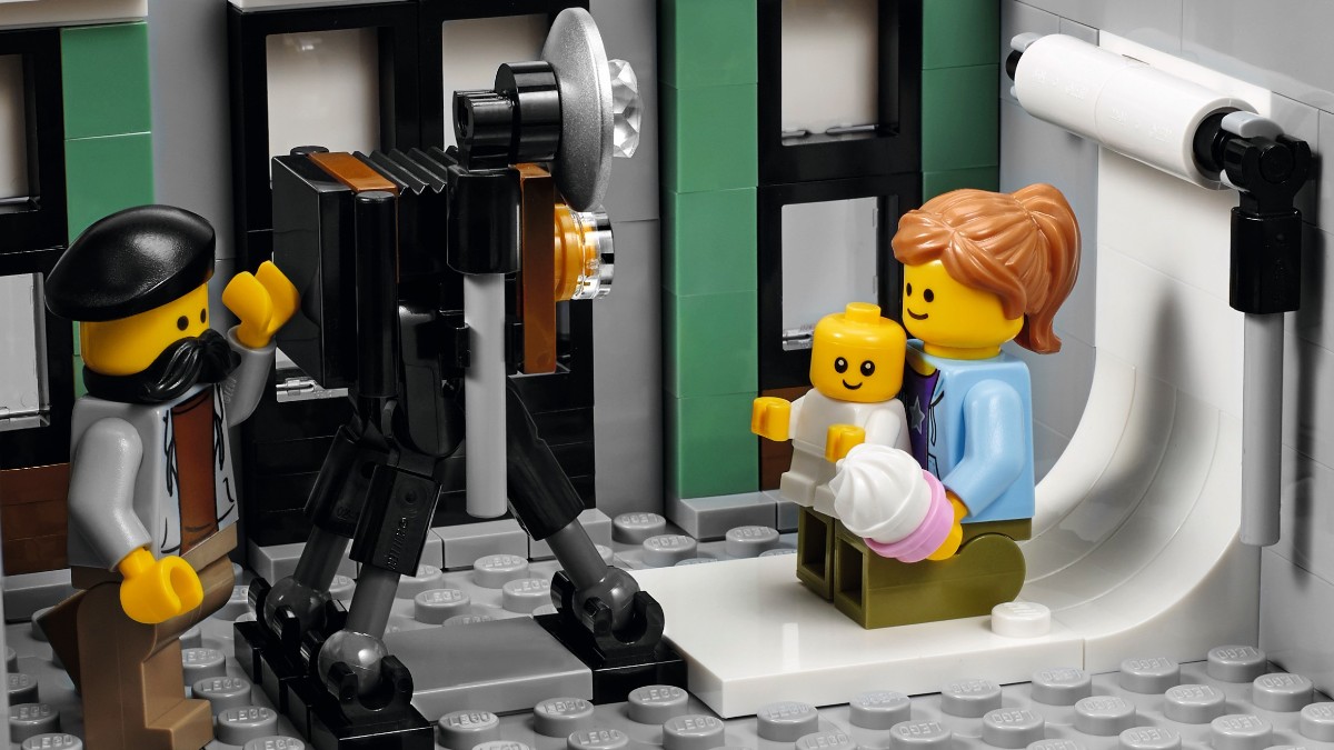 Win free LEGO Art sets in a new Flickr photography contest